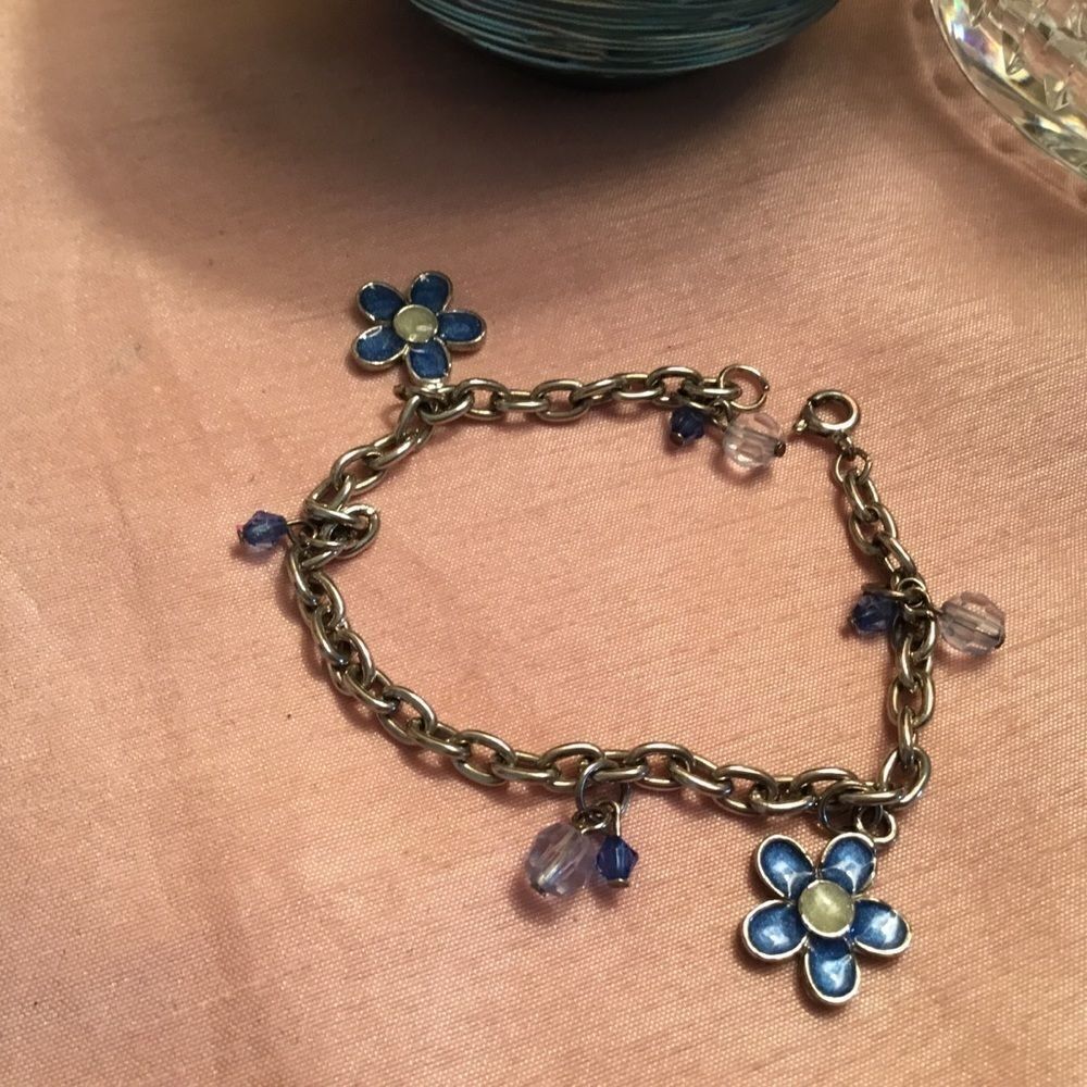 Silvertone Blue Daisy Bracelet - Picture 4 of 4